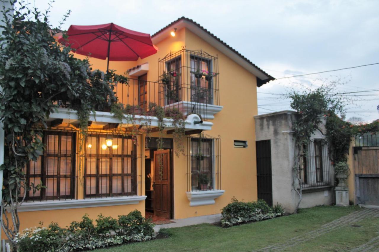 Villas Santa Ana-Ricardo Antigua Exterior photo